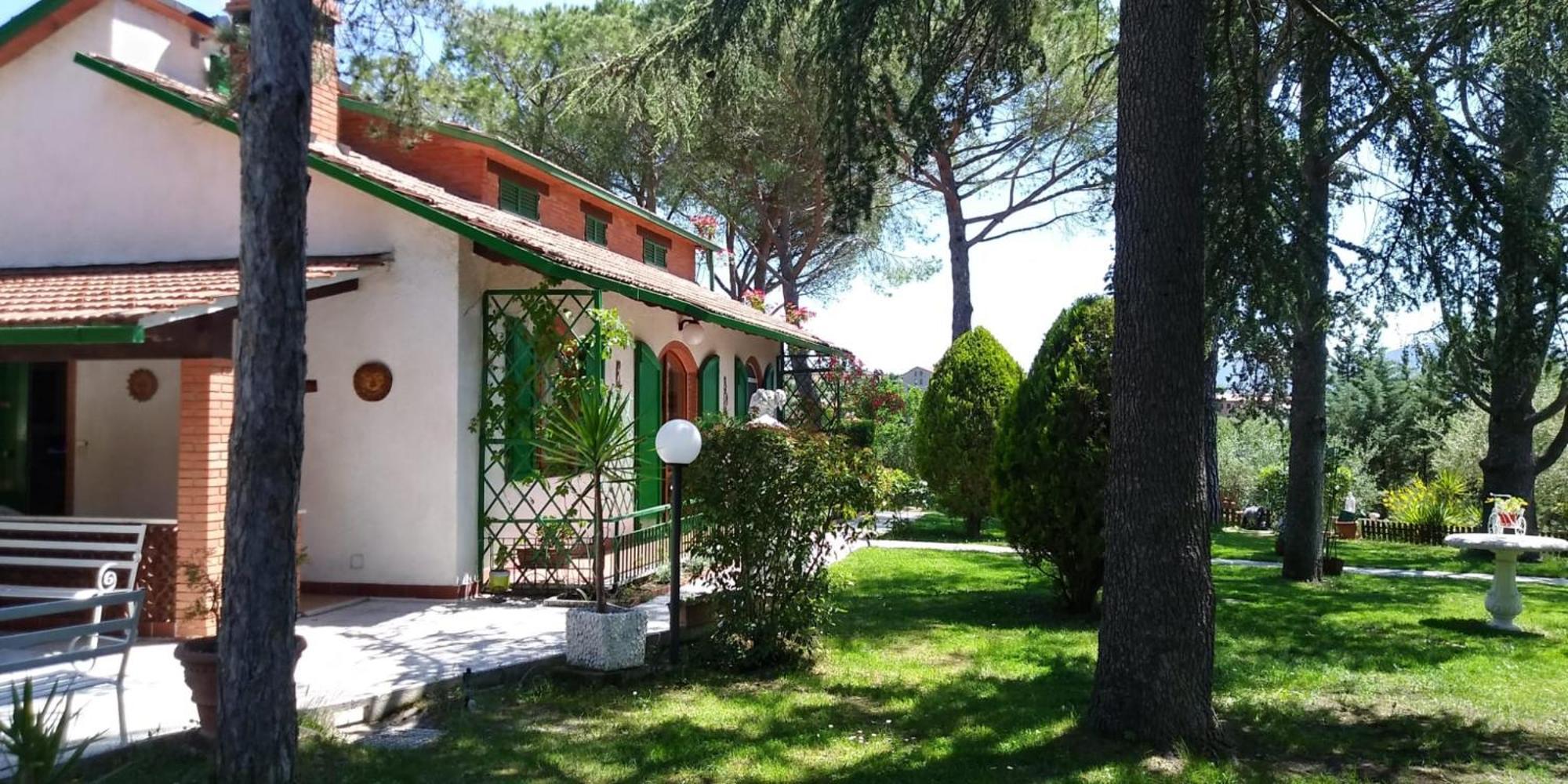 I Pini House Villa Magione Luaran gambar