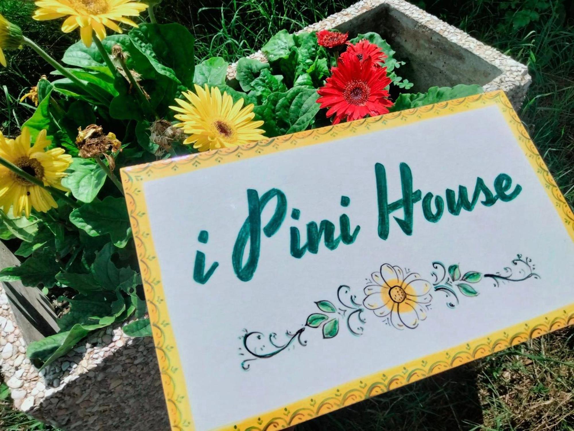 I Pini House Villa Magione Luaran gambar