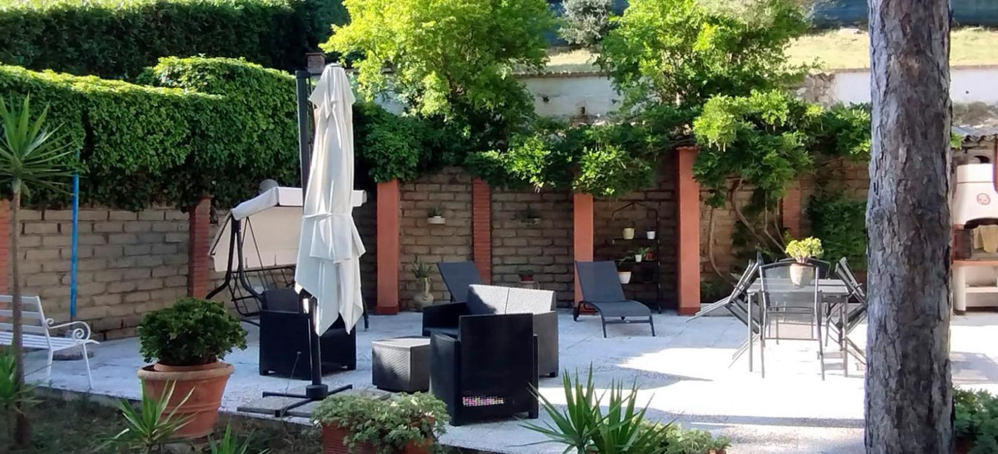 I Pini House Villa Magione Luaran gambar