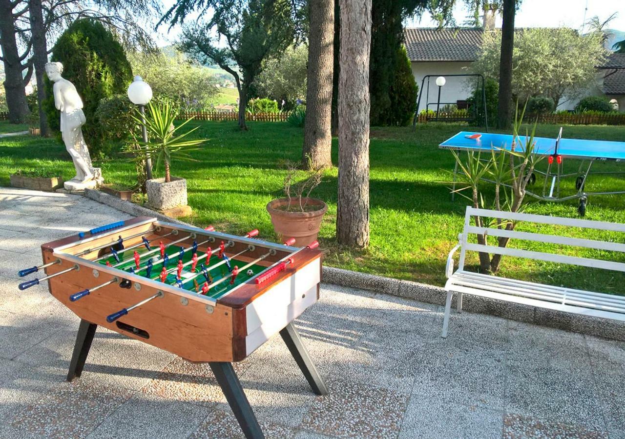 I Pini House Villa Magione Luaran gambar